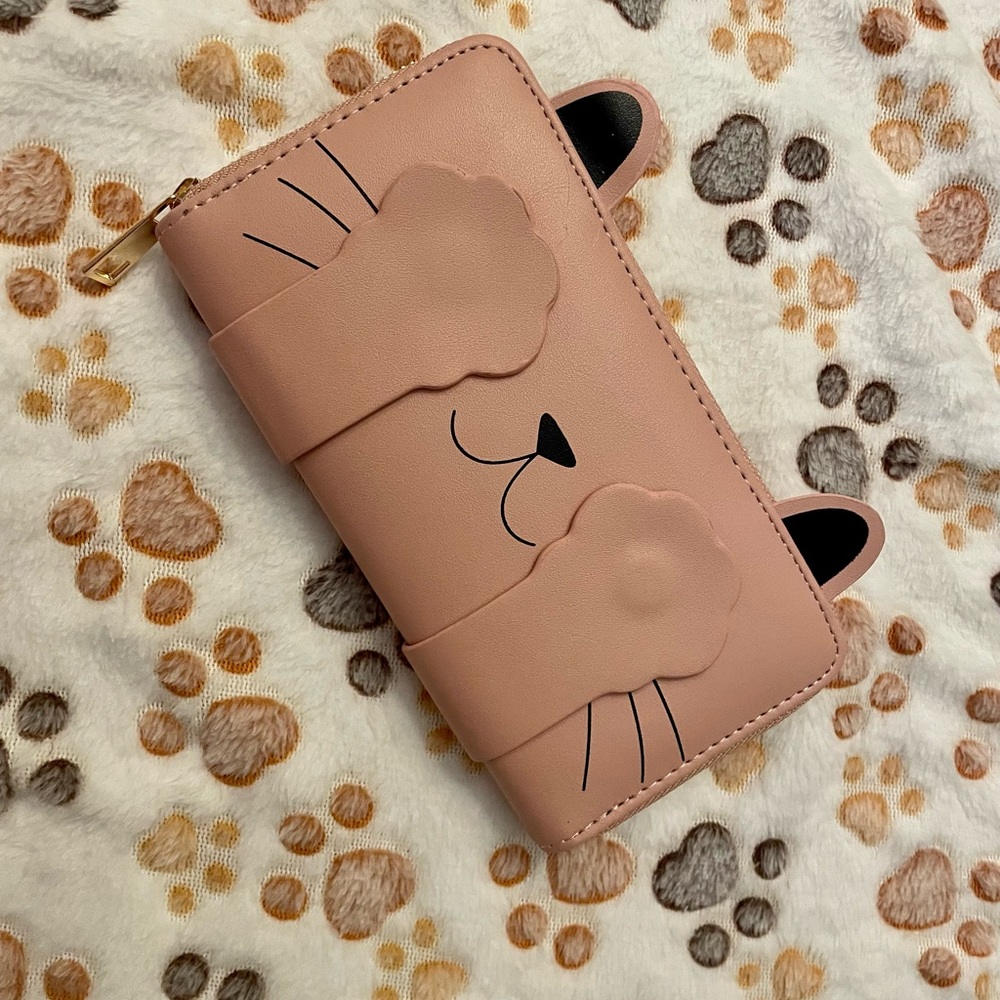 Kitty Wallet - Picture 2 of 8